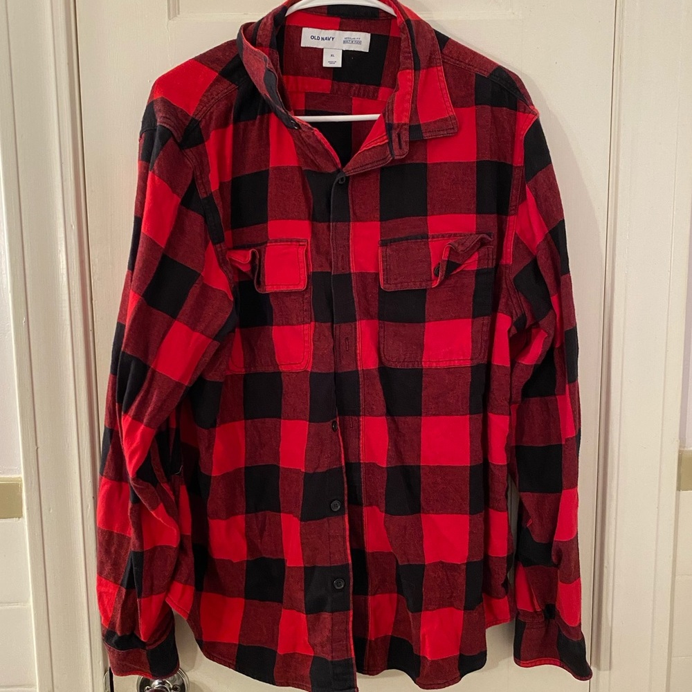 Old Navy “Regular fit, built-in flex” Flannel